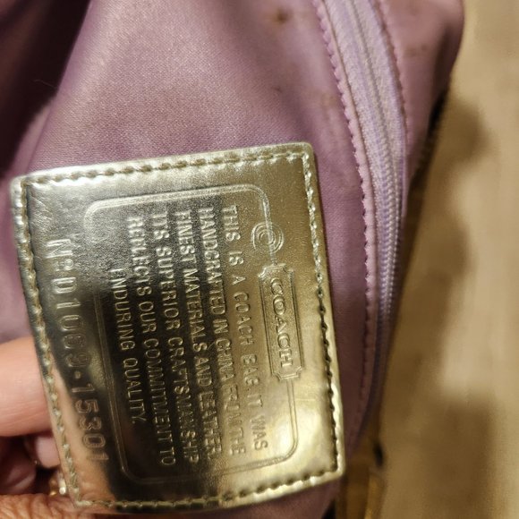 Vintage Coach Poppy Story Patch Gold Glam Tote Bag - Picture 14 of 14